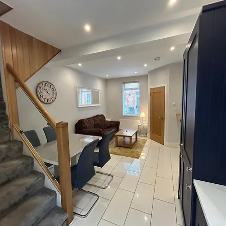 Villa 01 *